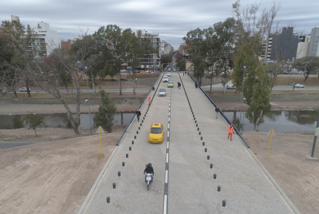 schiaretti-inaugur-el-nuevo-puente-25-de-mayo